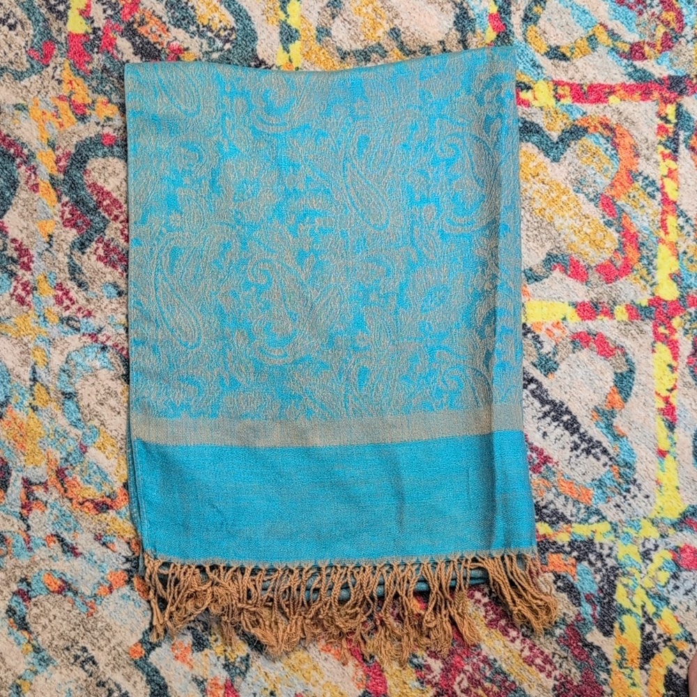 NWOT Indian paisely scarf / wrap / stole turquoise and tan